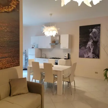 Caso Apartments-luxury Apartment *